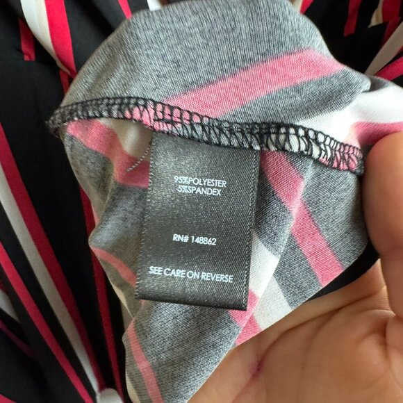 Torrid Black Stripe Wrap Style Short Sleeve Top Missing Belt N17 - Picture 7 of 8